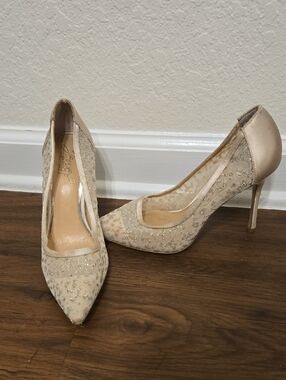 Jewel Badgley Mischka Aylin evening pumps Stiletto Heels